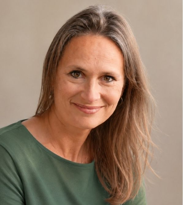 portrait nicole cox Portraitfoto einer Frau mit langen Haaren, Nicole Cox